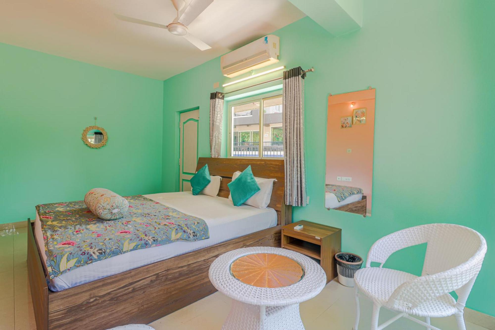4Bhk Sparkling Apartment Near Beach Pool & Bar 2Bhkx2 Vagator Bilik gambar