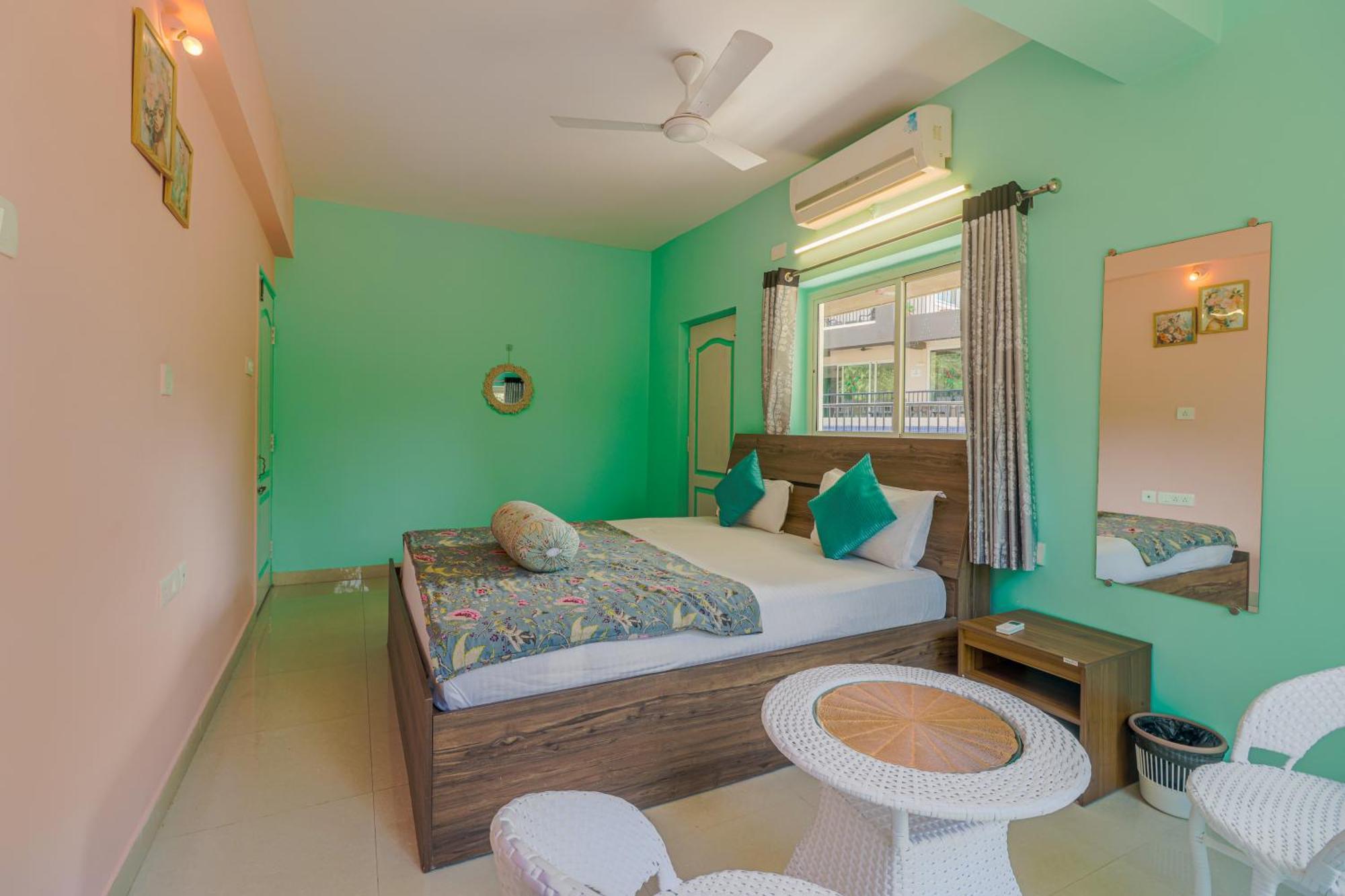4Bhk Sparkling Apartment Near Beach Pool & Bar 2Bhkx2 Vagator Luaran gambar
